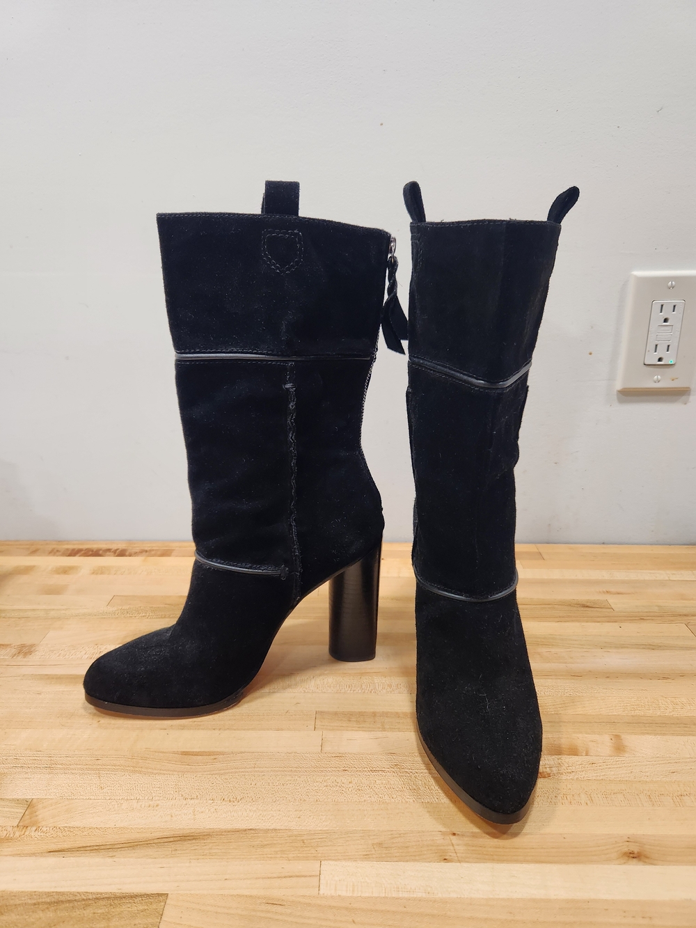 Cynthia Vincent Women's Black Suede Mid-Calf Block Heel Boots Size 10